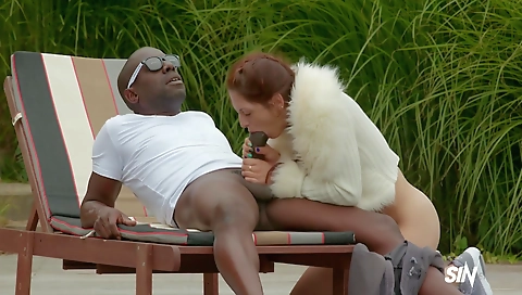 Rachel adjani gets her hairy pussy fucked outdoors