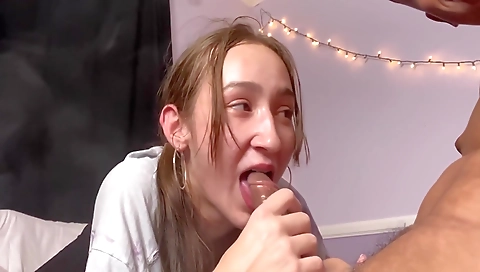 A thick cock in her mouth and deepthroat in amateur porn