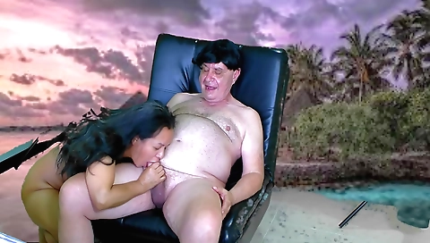 Asian girl is getting fucked in amateur interracial video