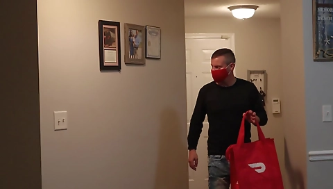 Ebony ebony girl gets cunnilingus and fingered in car