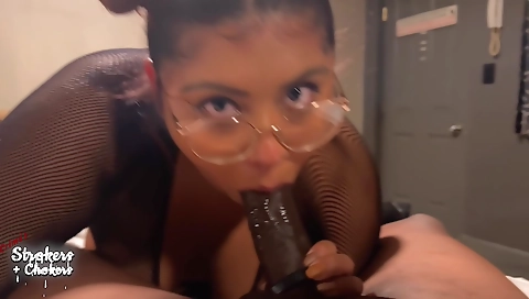 Slutty brunette in stockings getting her cunt rammed