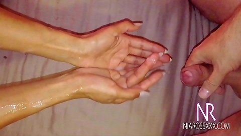 Niarossxxx is going to have some fun with her lover